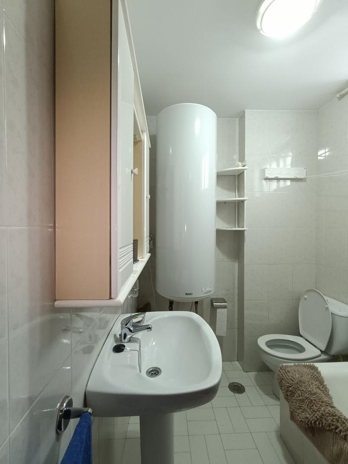 Se vende piso bien situado en Ribeira